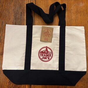 Trader Joe’s Large Reusable Tote New With Tag